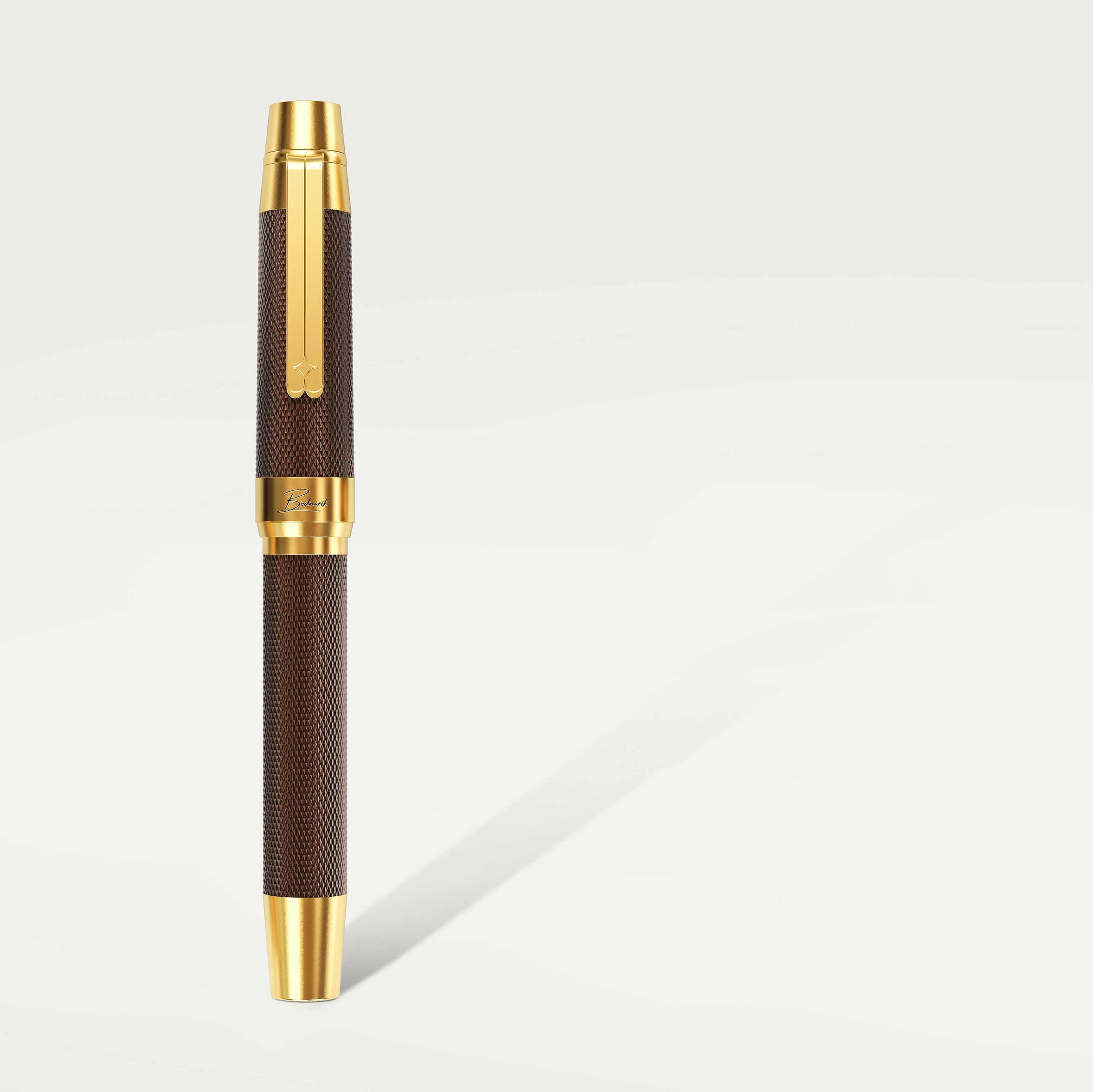 Éternelle Gold-Coated Brown Fountain Pen